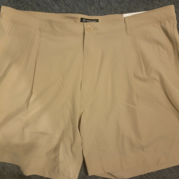 INC Faux Leather Shorts. Sz. 40. Retail $50 - Picture 12 of 13